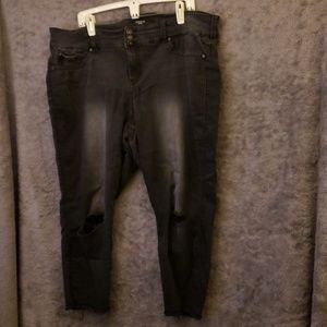 Torrid Ripped Gray Jean Capri (ankle) 24